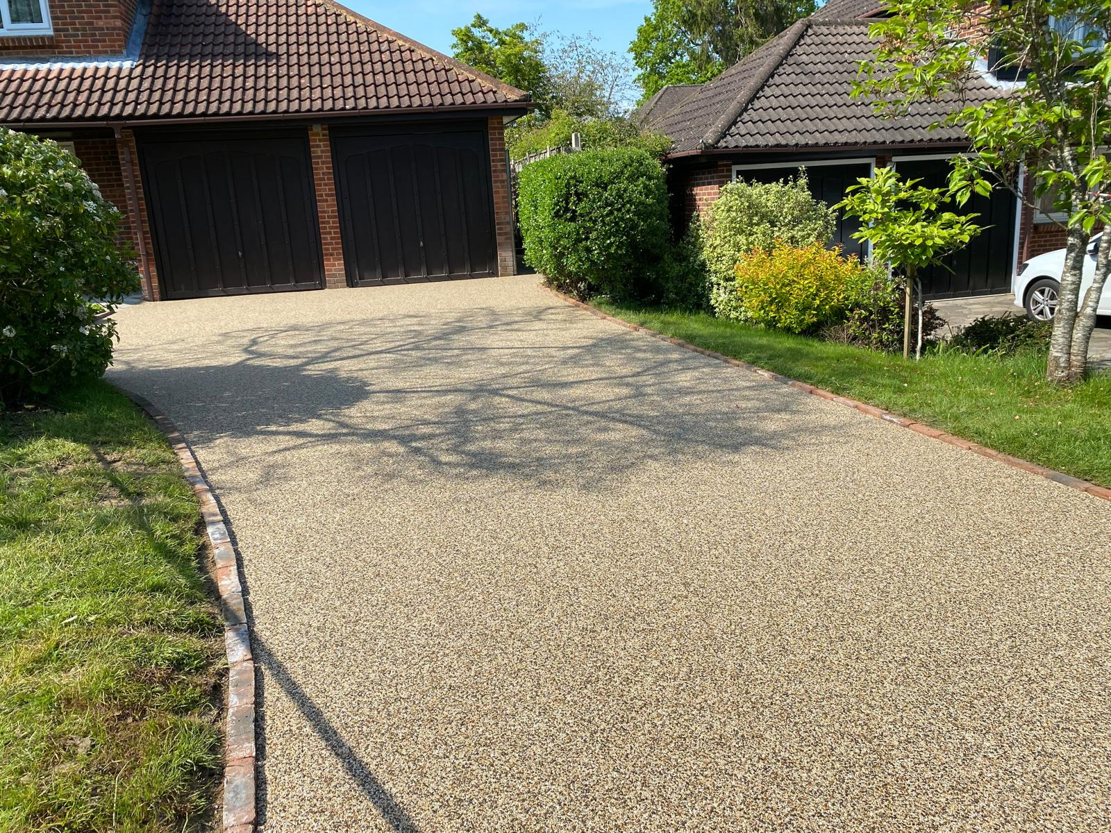 Golden gravel hot tar & chip driveway 