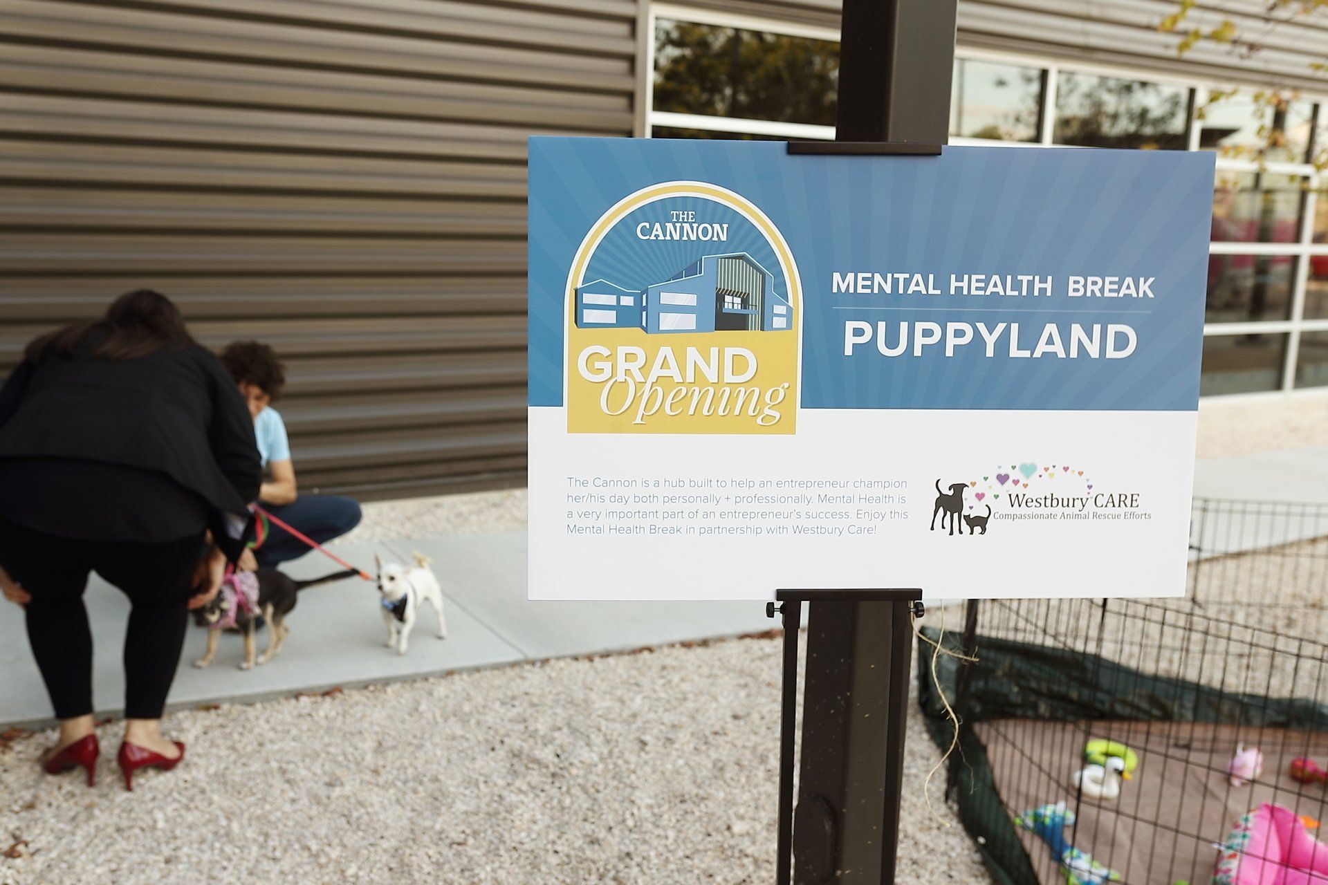 Puppyland sign