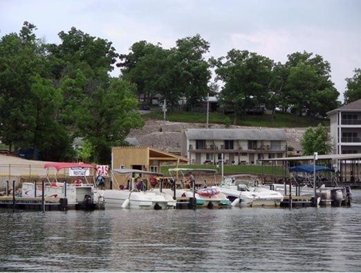 Dirty Duck Boat Rentals | Lake of the Ozarks