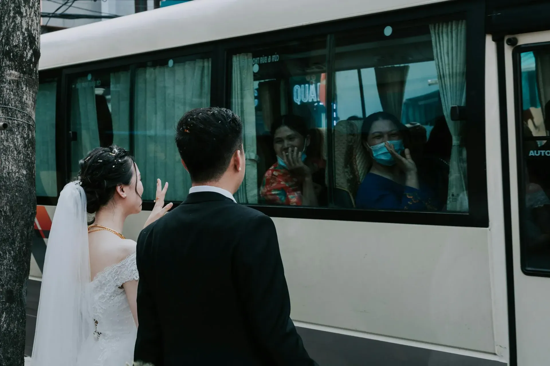 Wedding bus hire