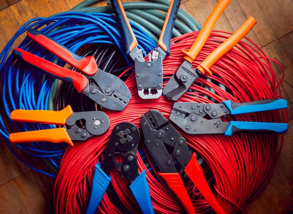 materiale per impianti elettrici