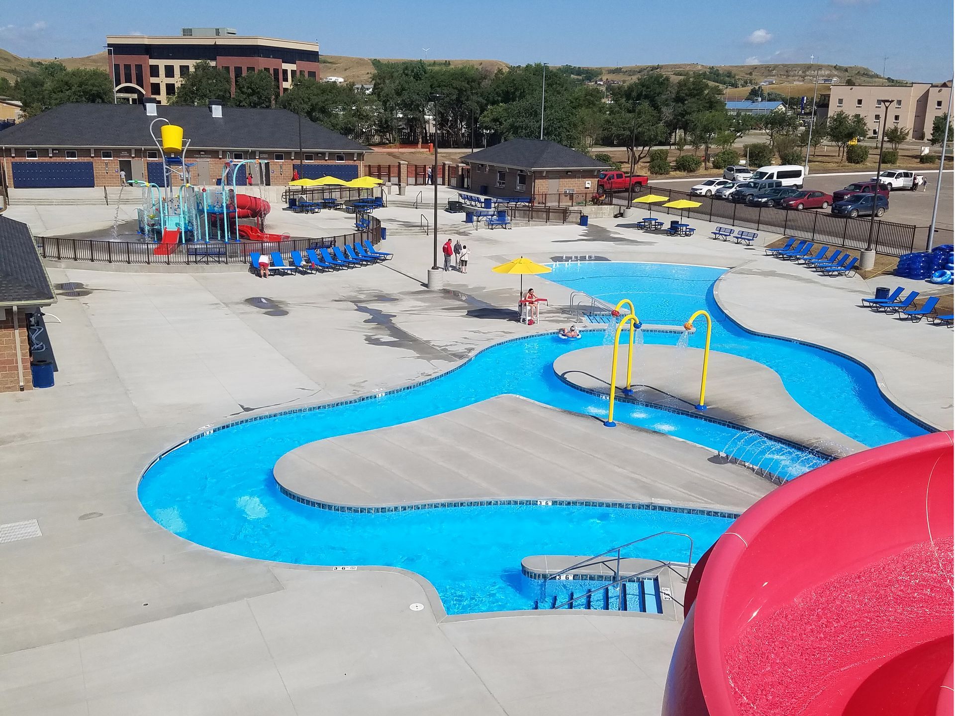 giant water park pool