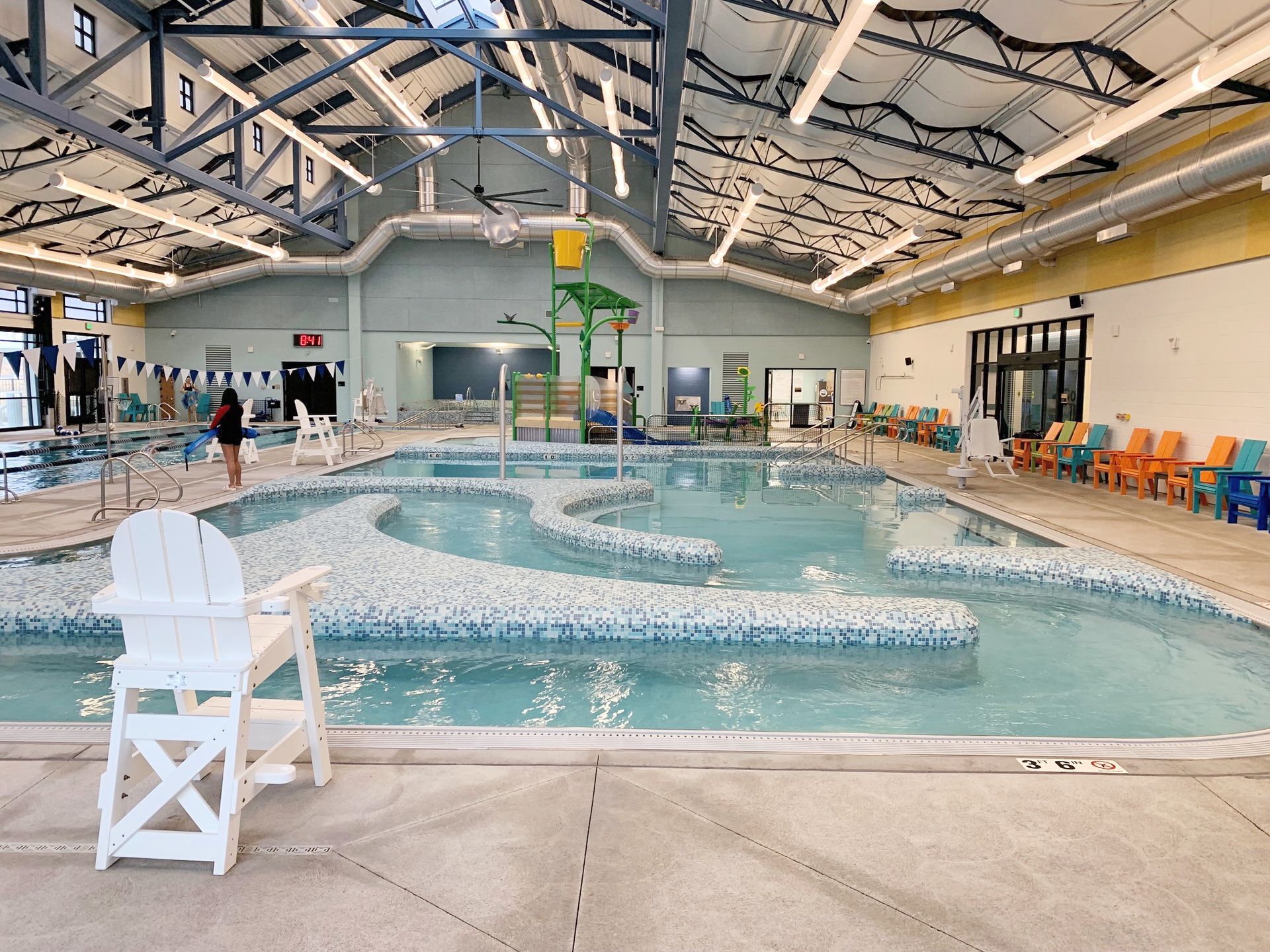 commercial pool builder