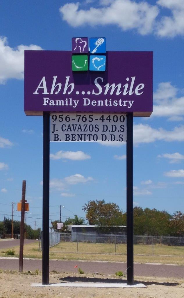 Billboards  — Ahh... Smile High Rise Sign  in Laredo, TX