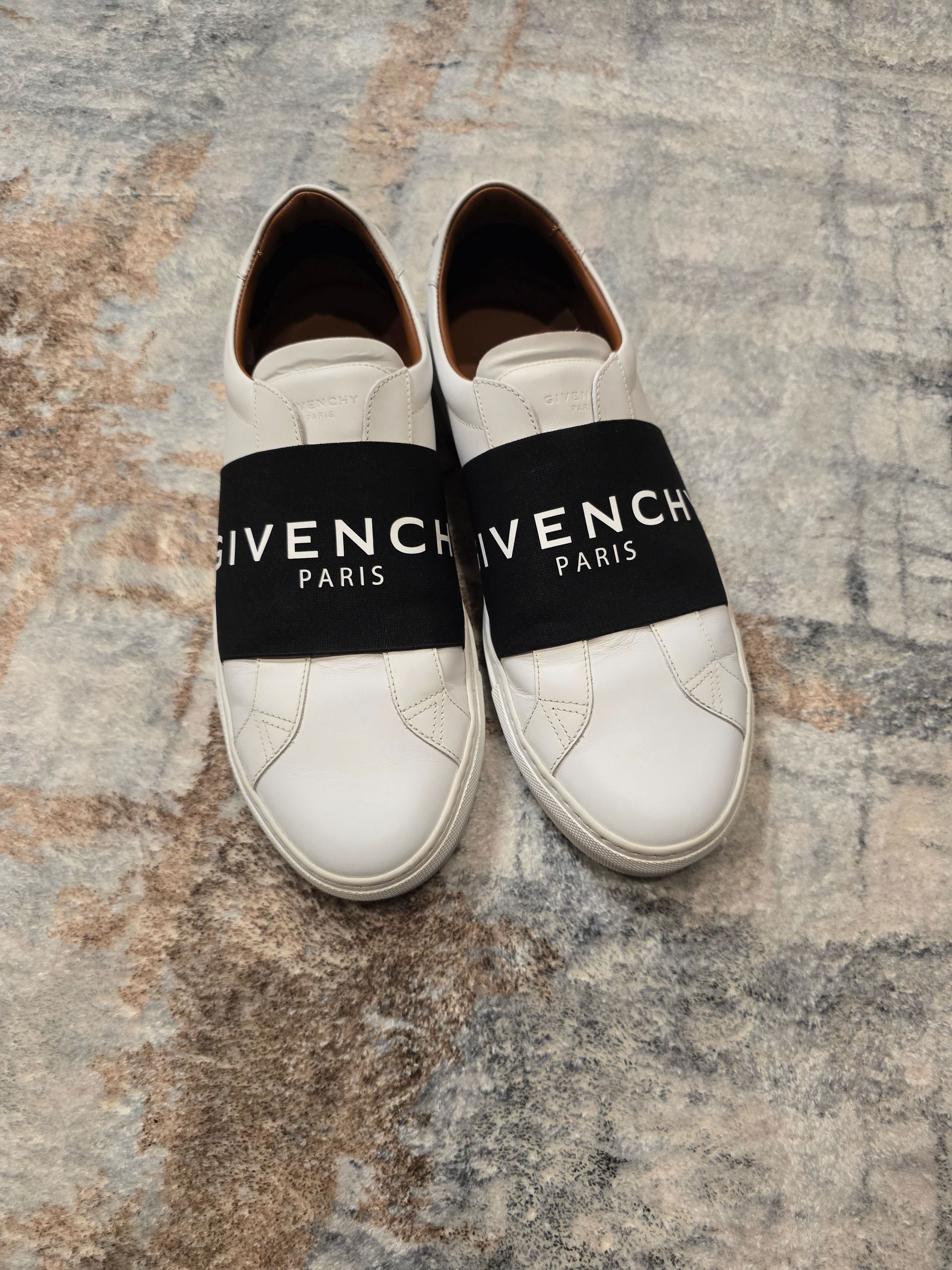 Givenchy Sneakers