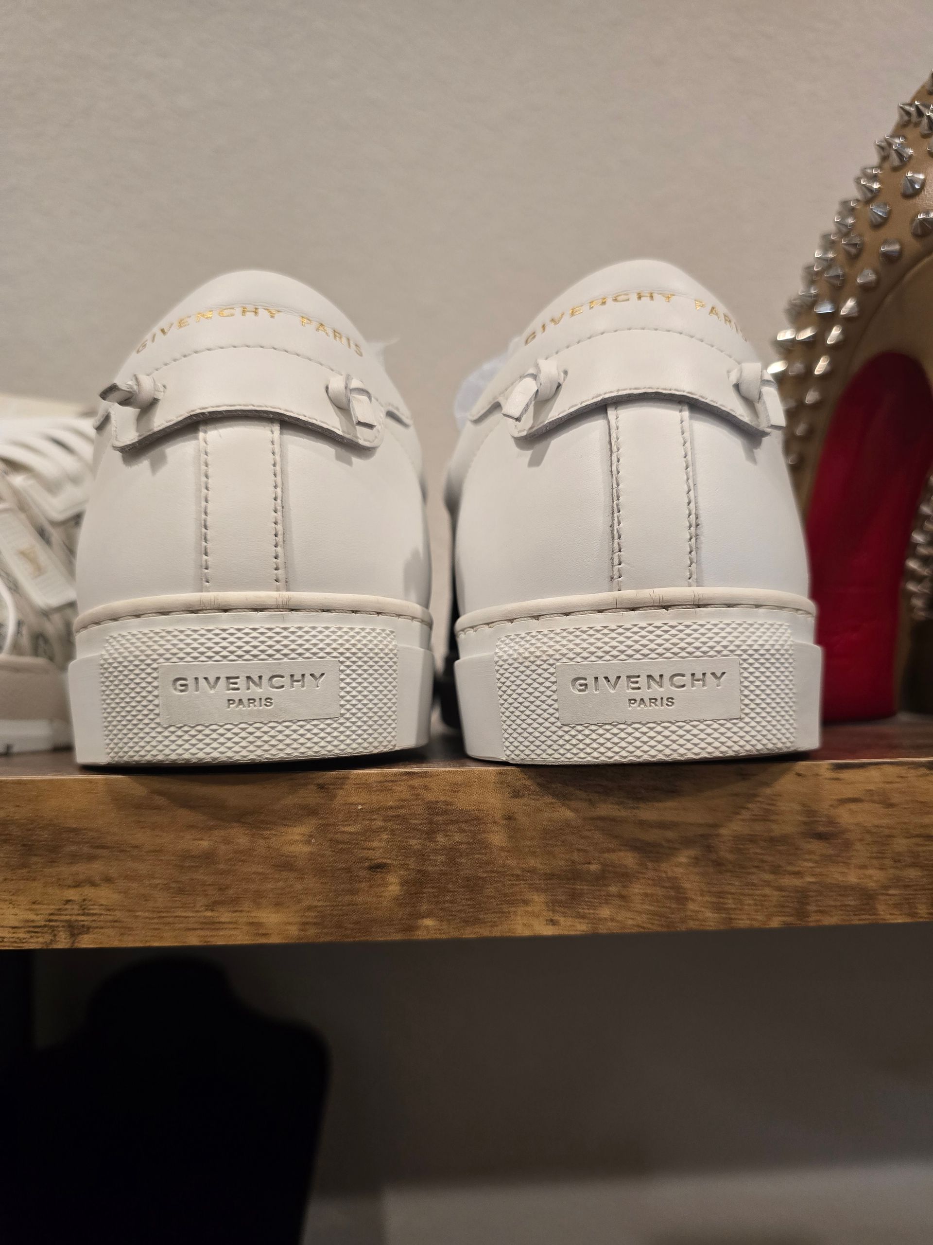 Givenchy Sneakers