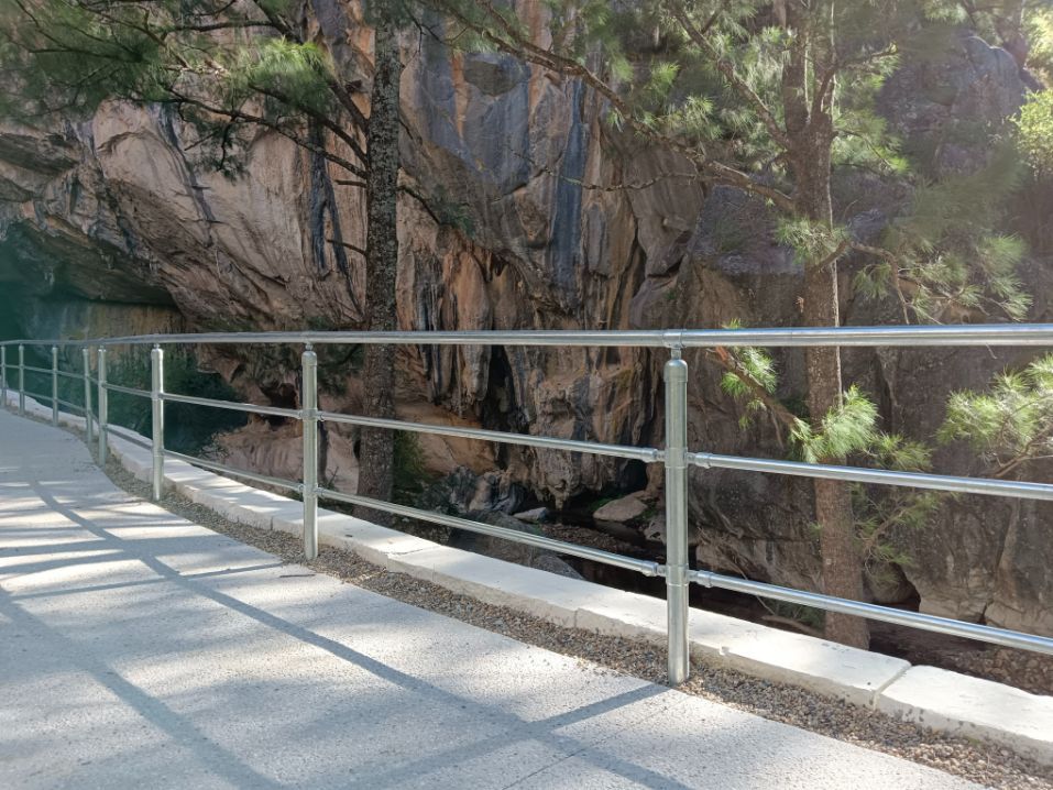 Road With Fence Made By Steel - Handrails in Shoalhaven, NSW