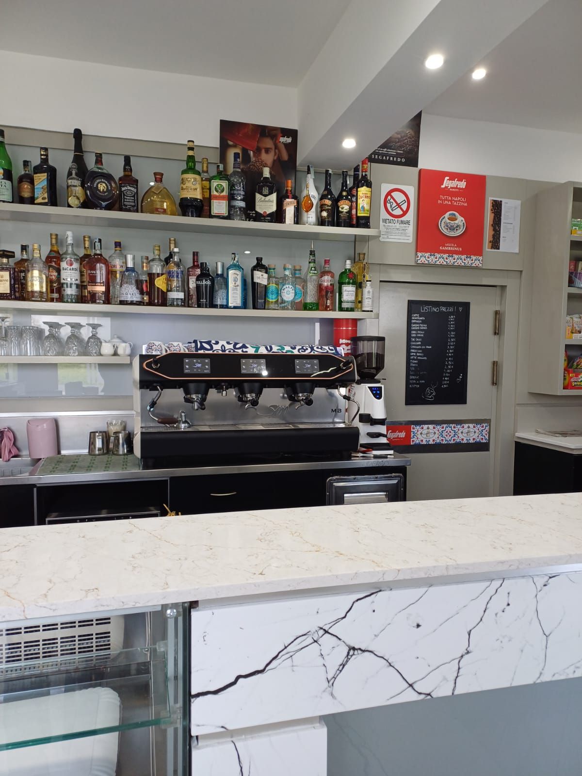 macchina caffè espresso bar