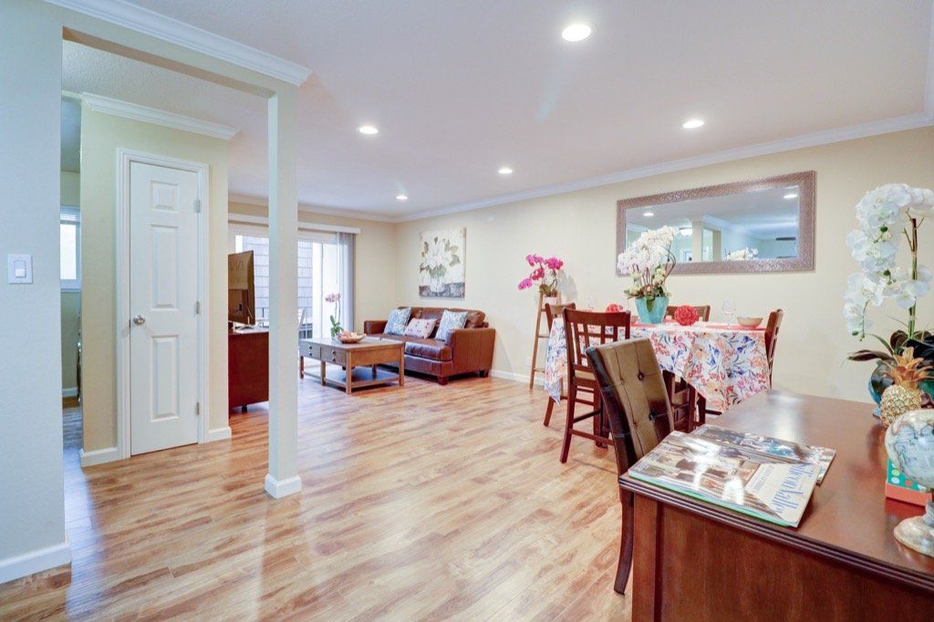 1546 Maurice Lane-12