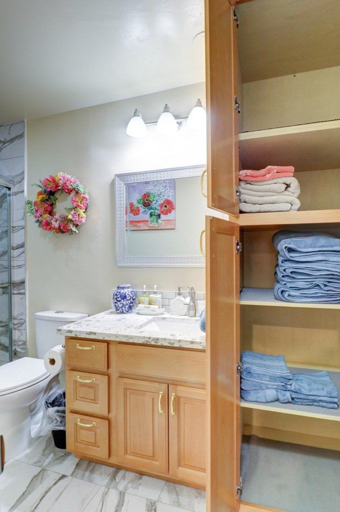 1546 Maurice Lane-23