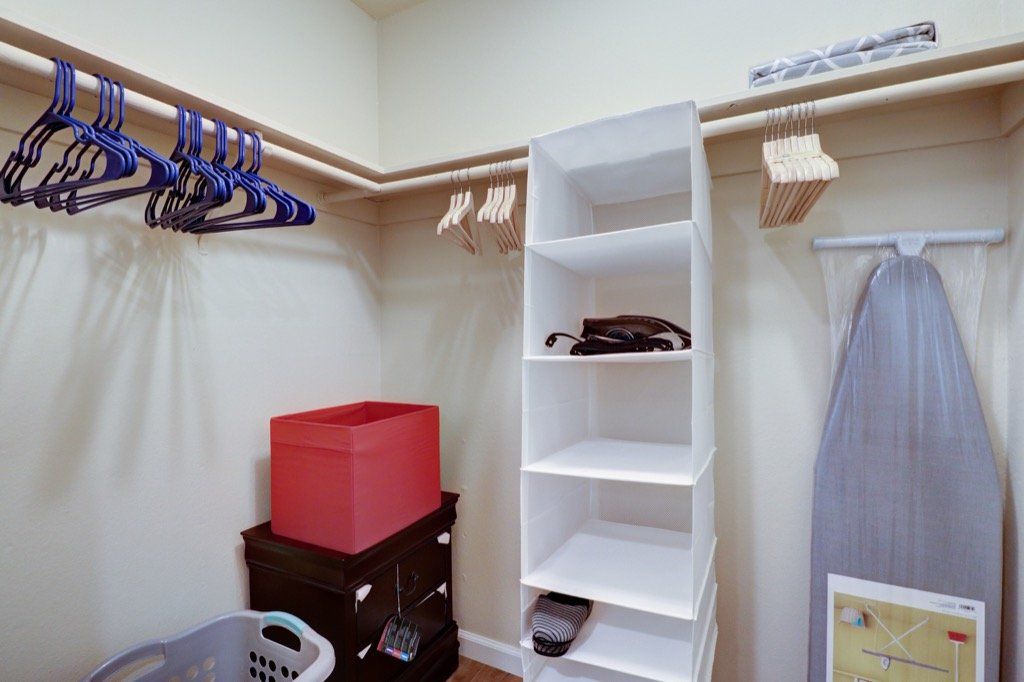 1546 Maurice Lane-24