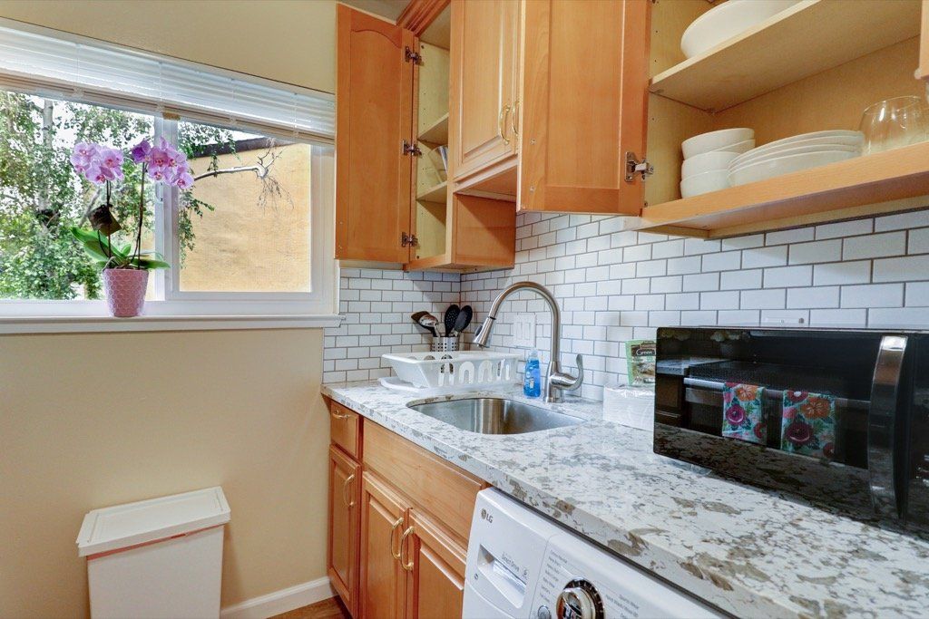 1546 Maurice Lane-20