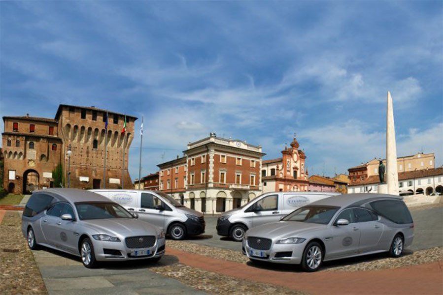 funerale decoroso ed elegante