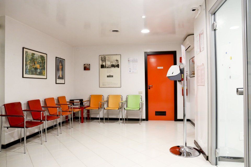 reception laboratorio di analisi cliniche