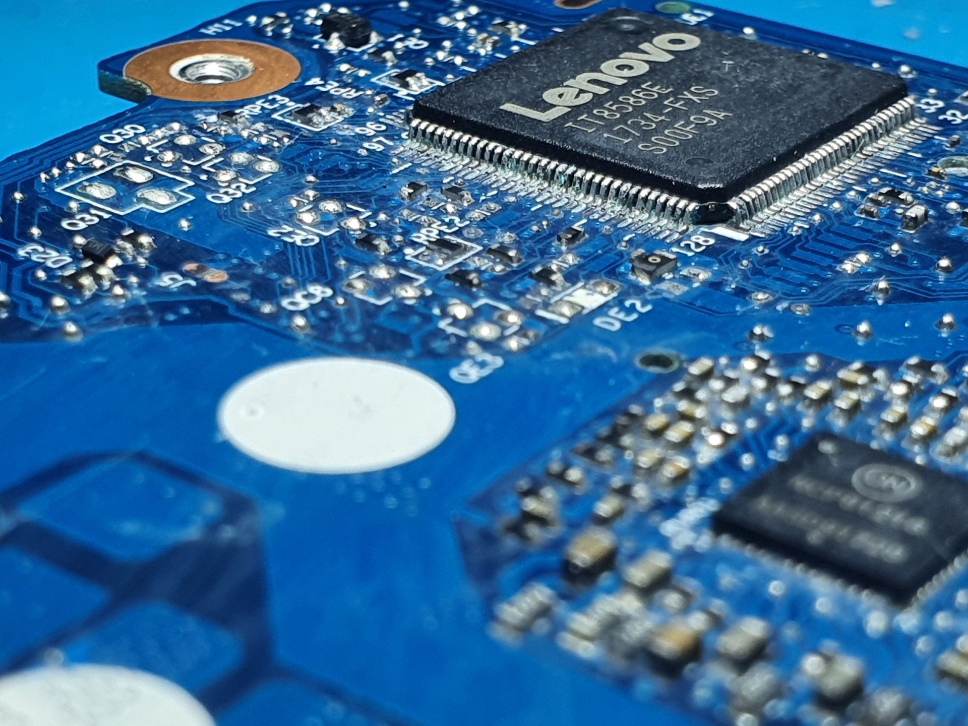 Lenovo Moederbord reparatie