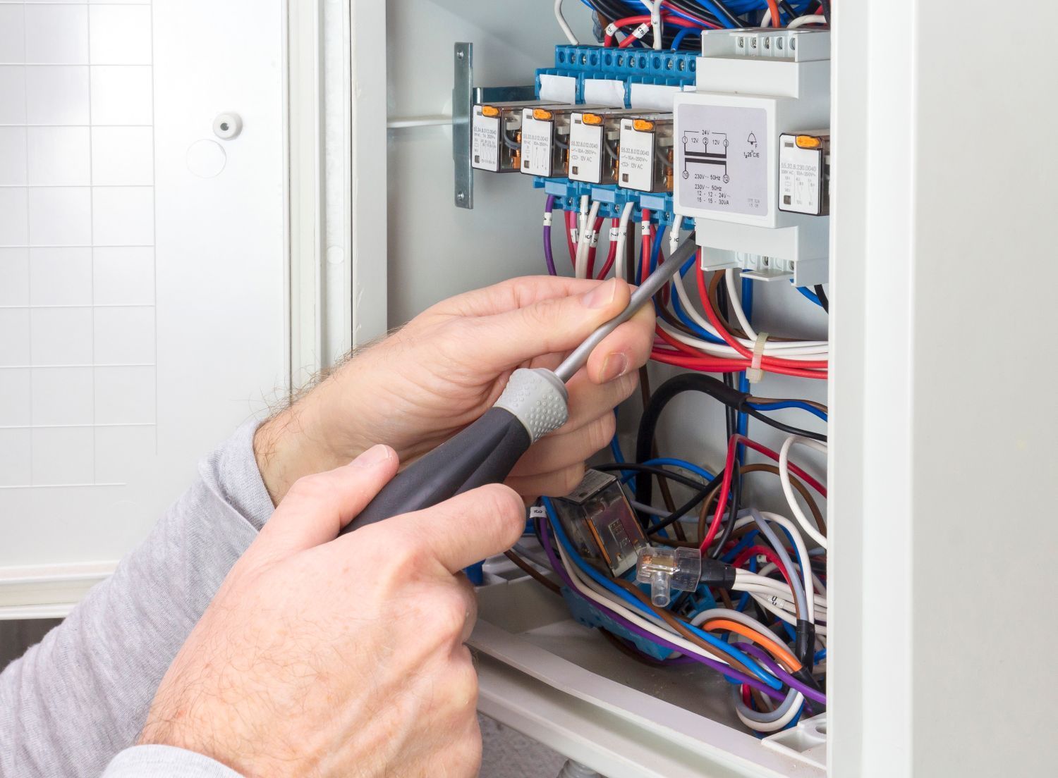 Upgrading residential panel wiring