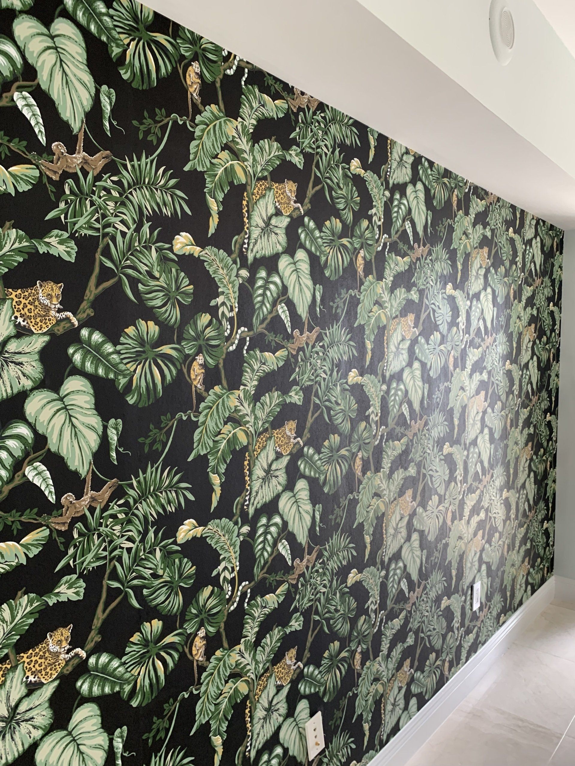 Wallpaper Repair in Miami, FL