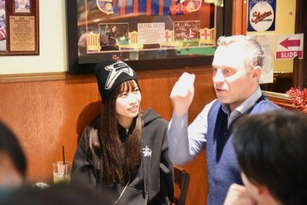 Casual Conversation between 3 people