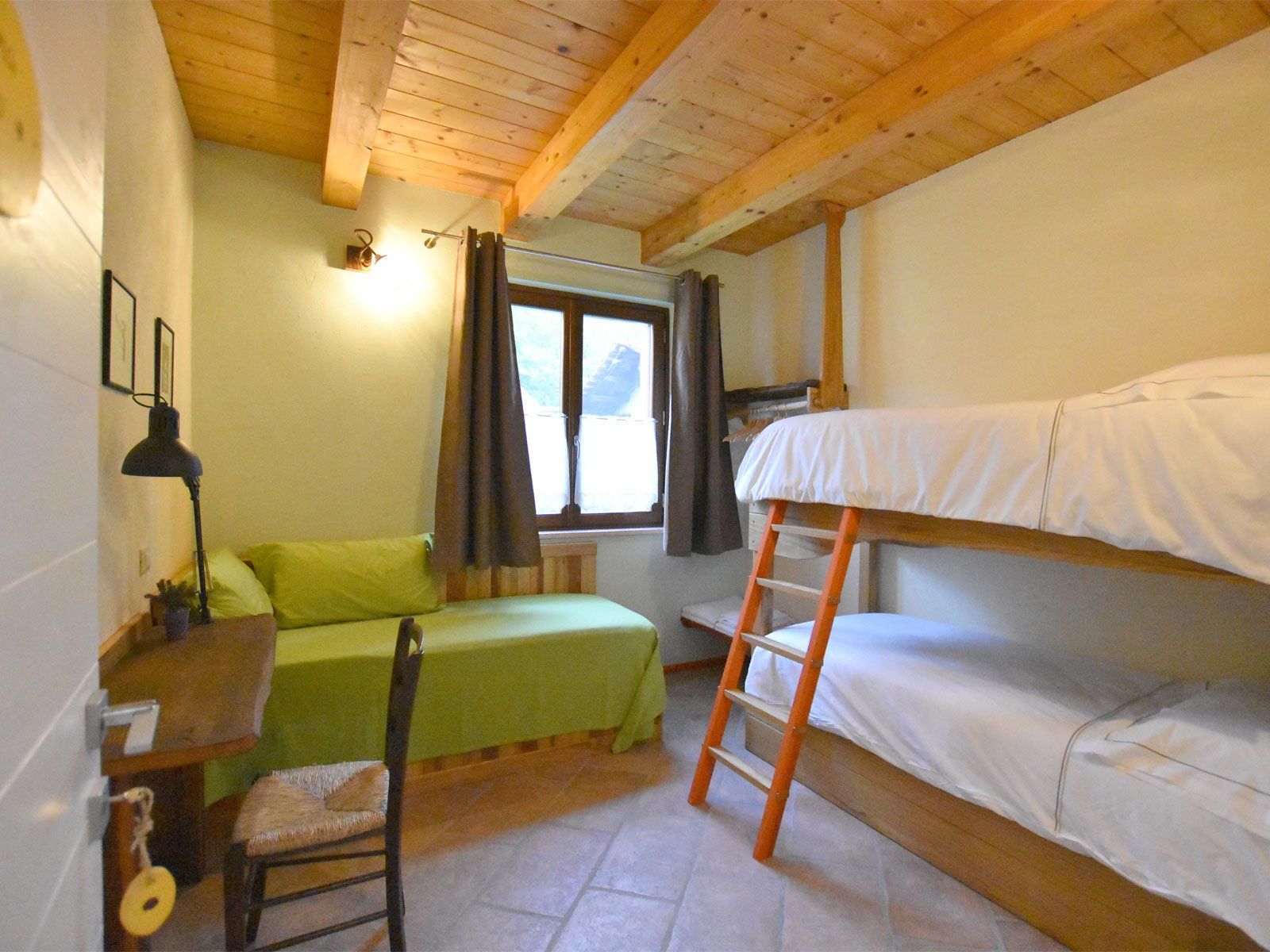 Camera/Room Punto