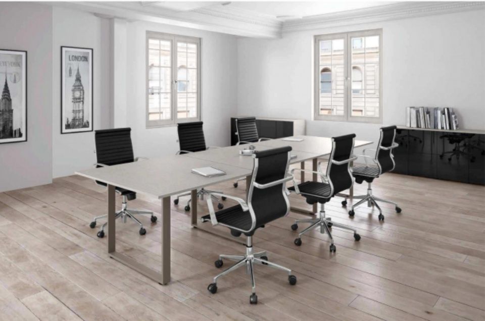 vendita arredi per sale riunioni