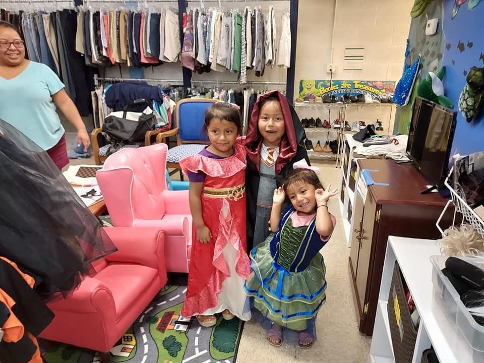 Kids modeling costumes