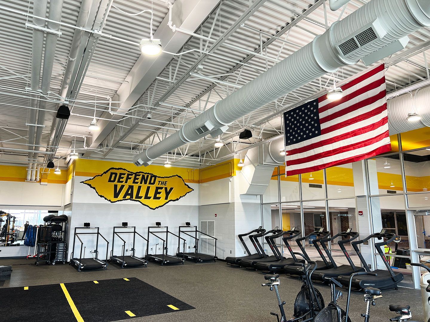 Avon-athletic-weight-room-mural