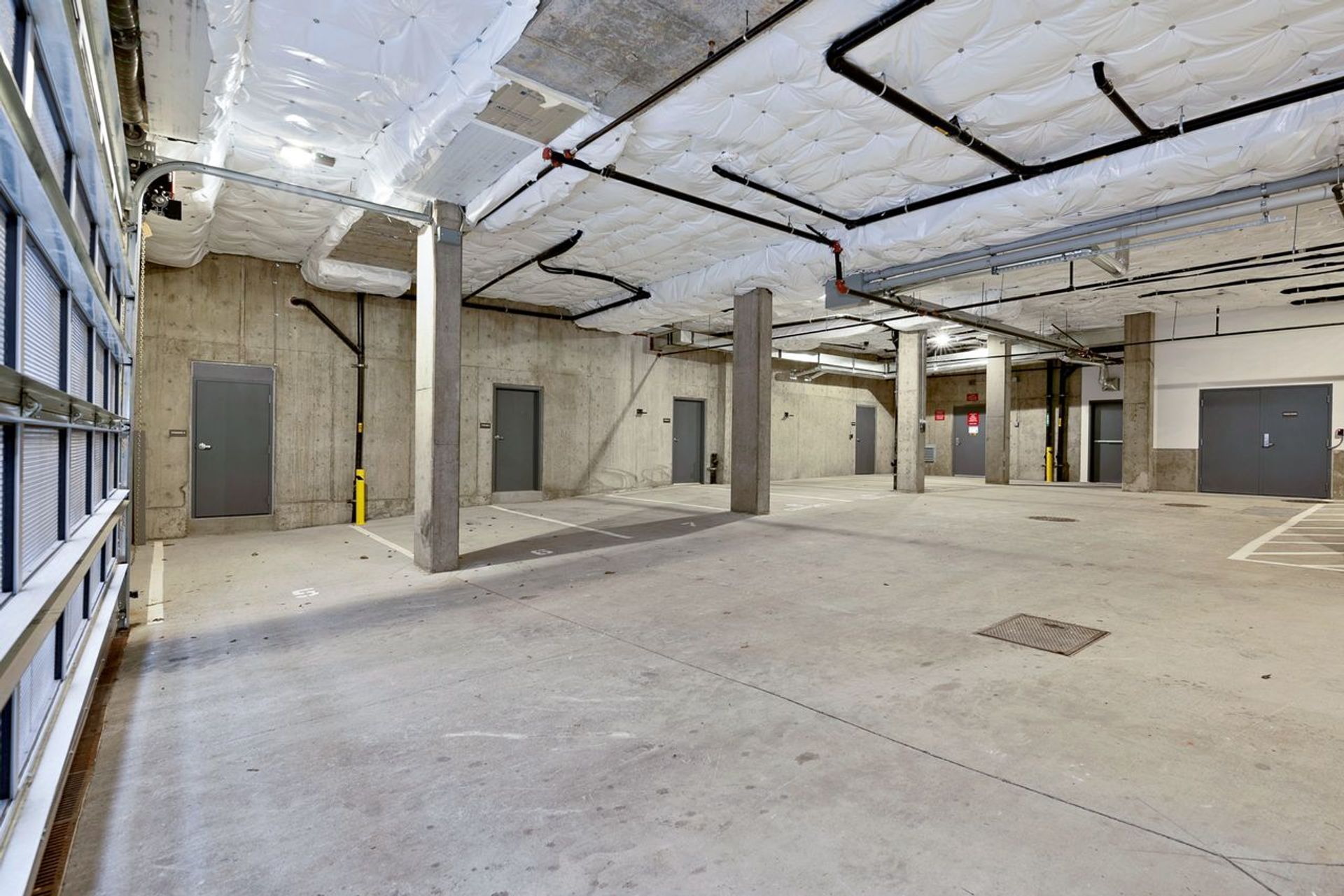 Photo of a parking garage