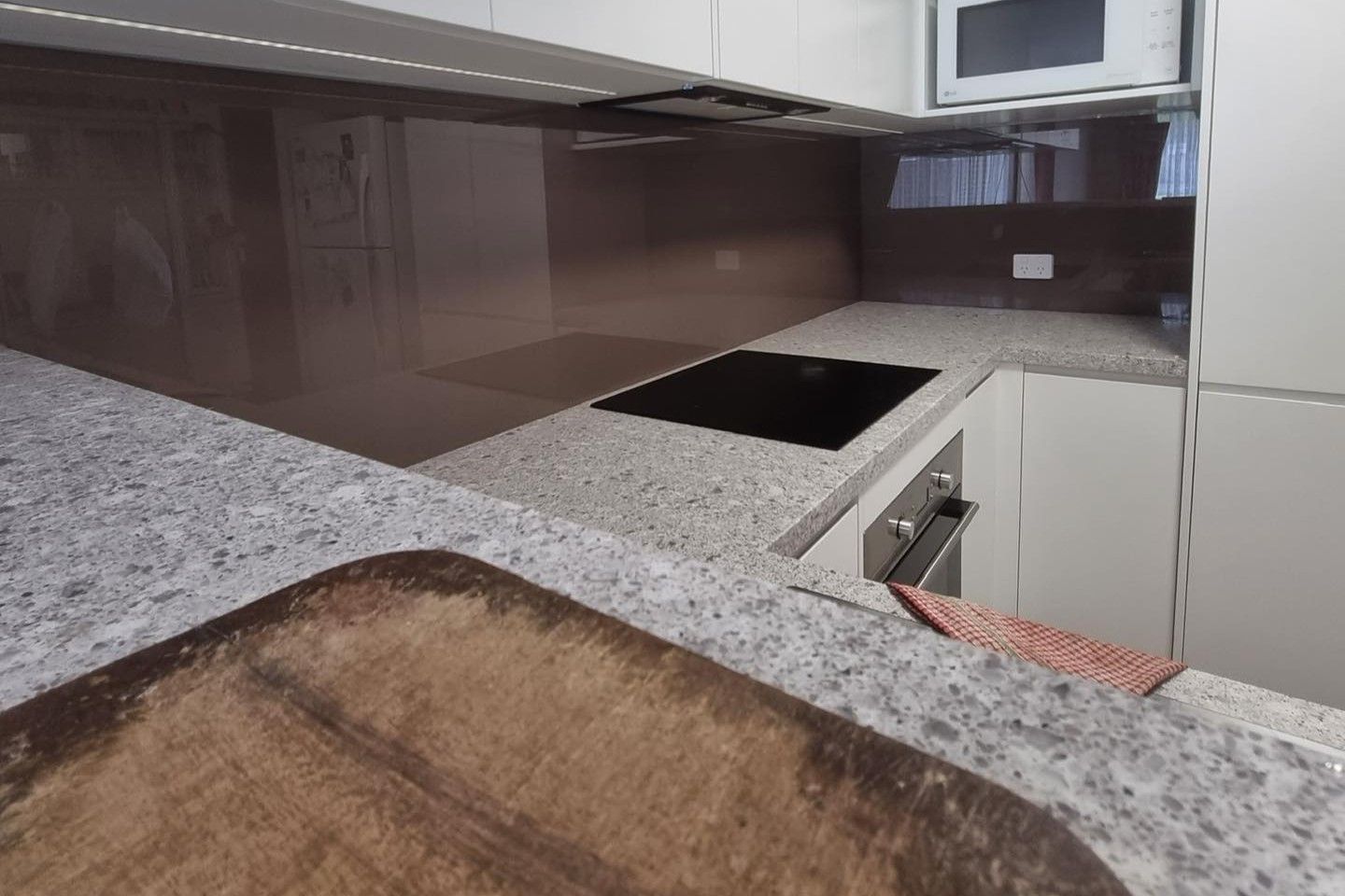 Glass Splashbacks On The Kitchen