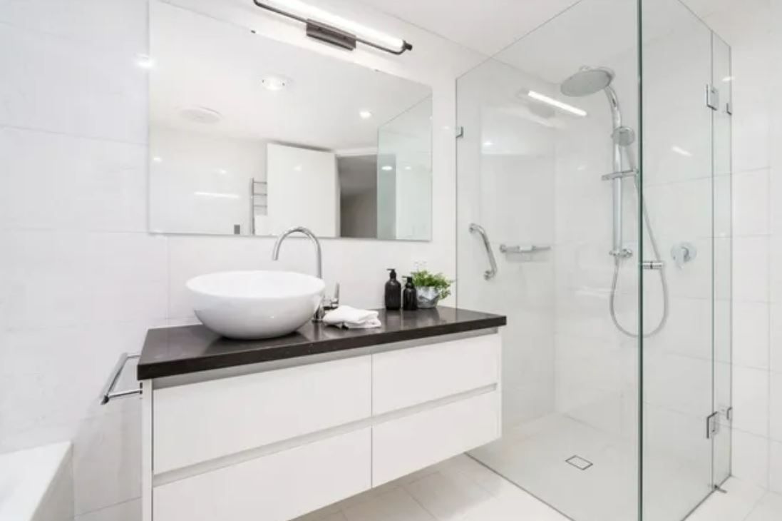 Bathroom With Frameless Shower Screen — Langson Glass in Wollongong, NSW