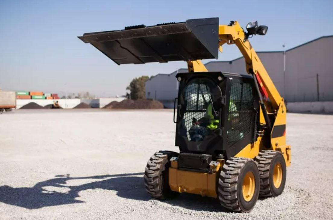 skid loader with glass windscreen