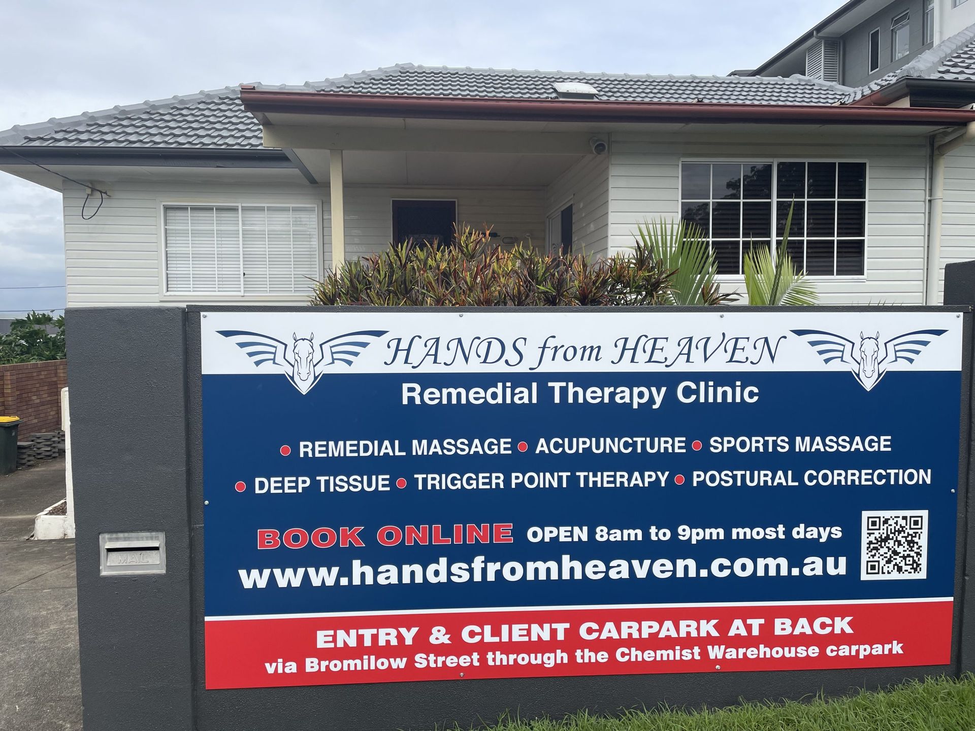 A Sign For Hands From Heaven Remedial Therapy Clinic – Chermside, QLD - Hands From Heaven Remedial Therapy Clinic