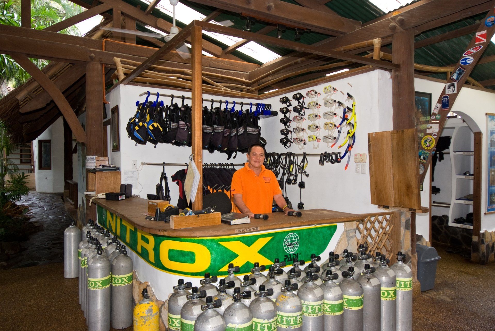 Estação de recarga Nitrox - Atlantis Filipinas