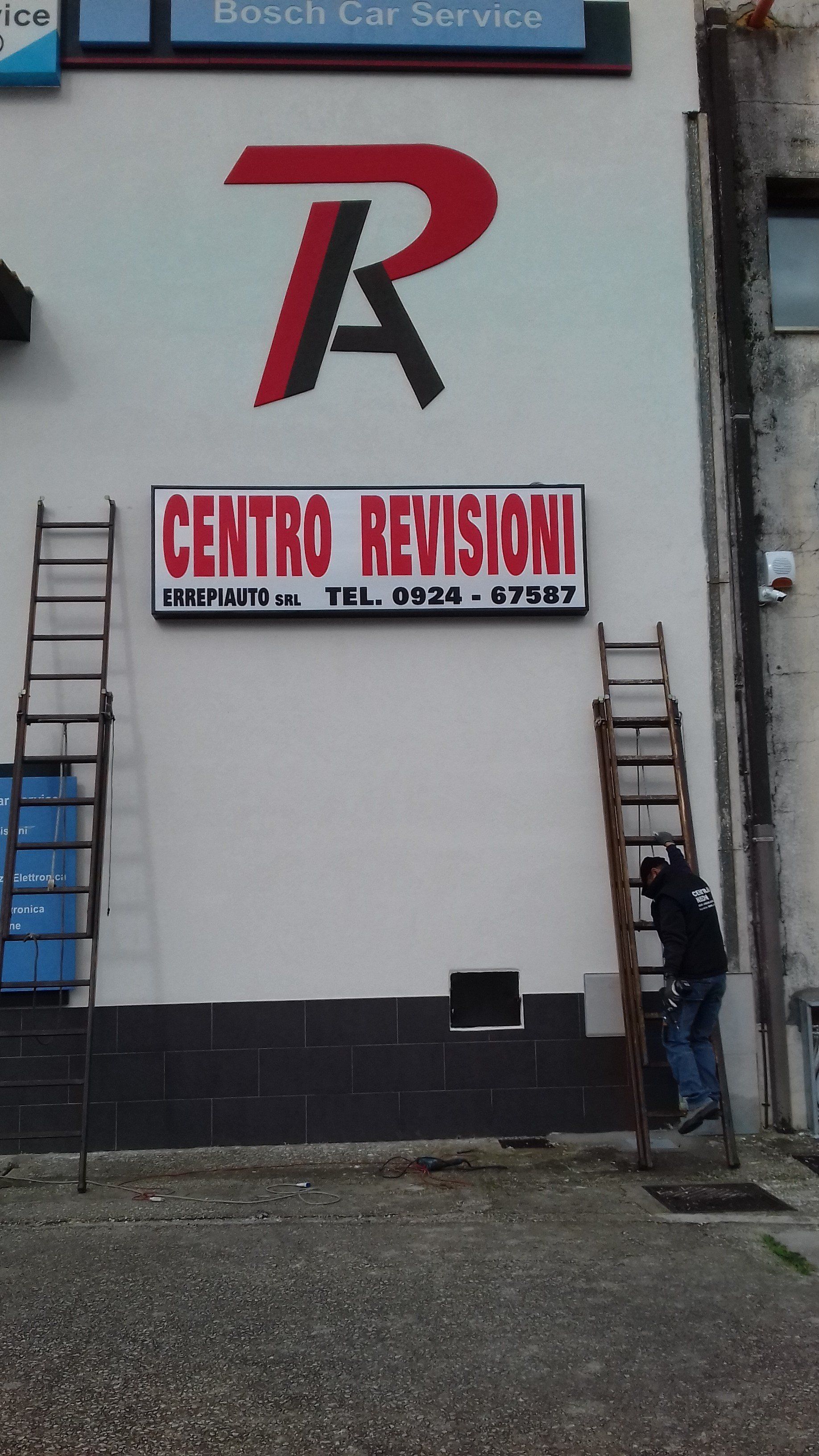 insegne pubblicitarie