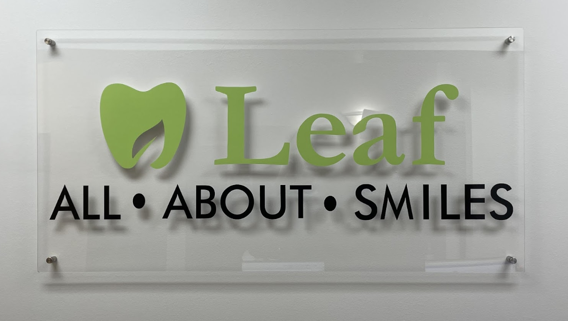Leaf Smiles Logo
