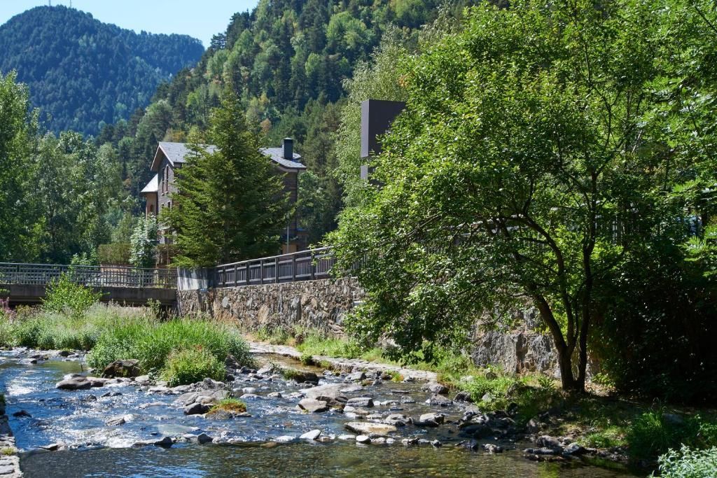 5 Night Skiing in Andorra