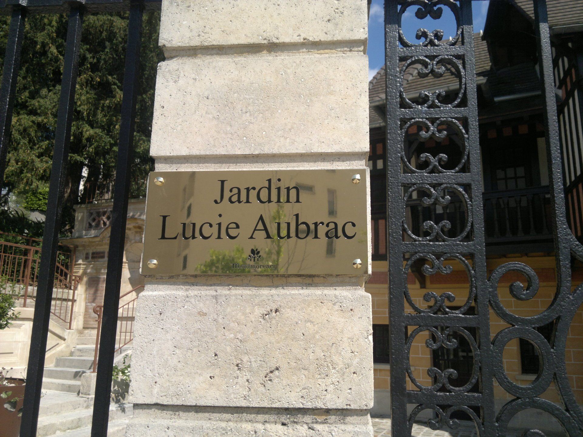 Plaque de mairie en laiton poli verni signalétique