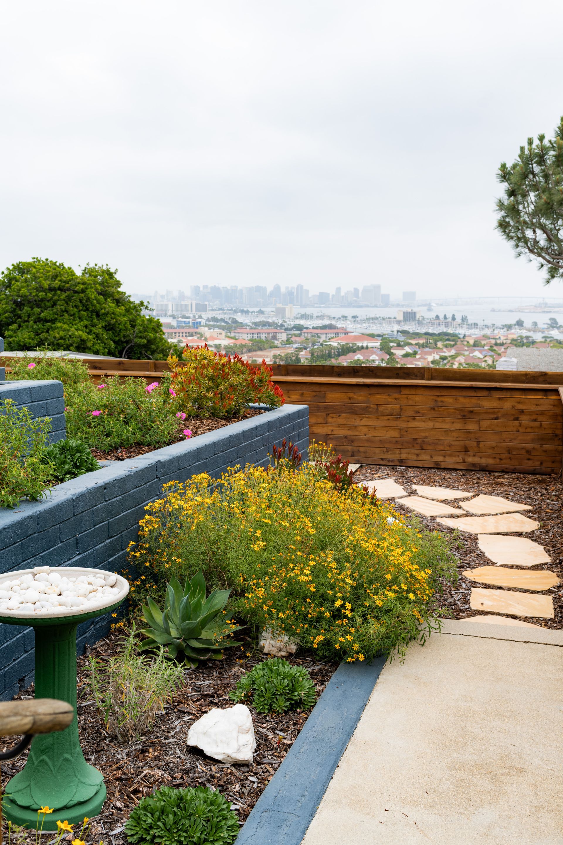 Backyard Landscaping Ideas - San Diego - Drab to Fab