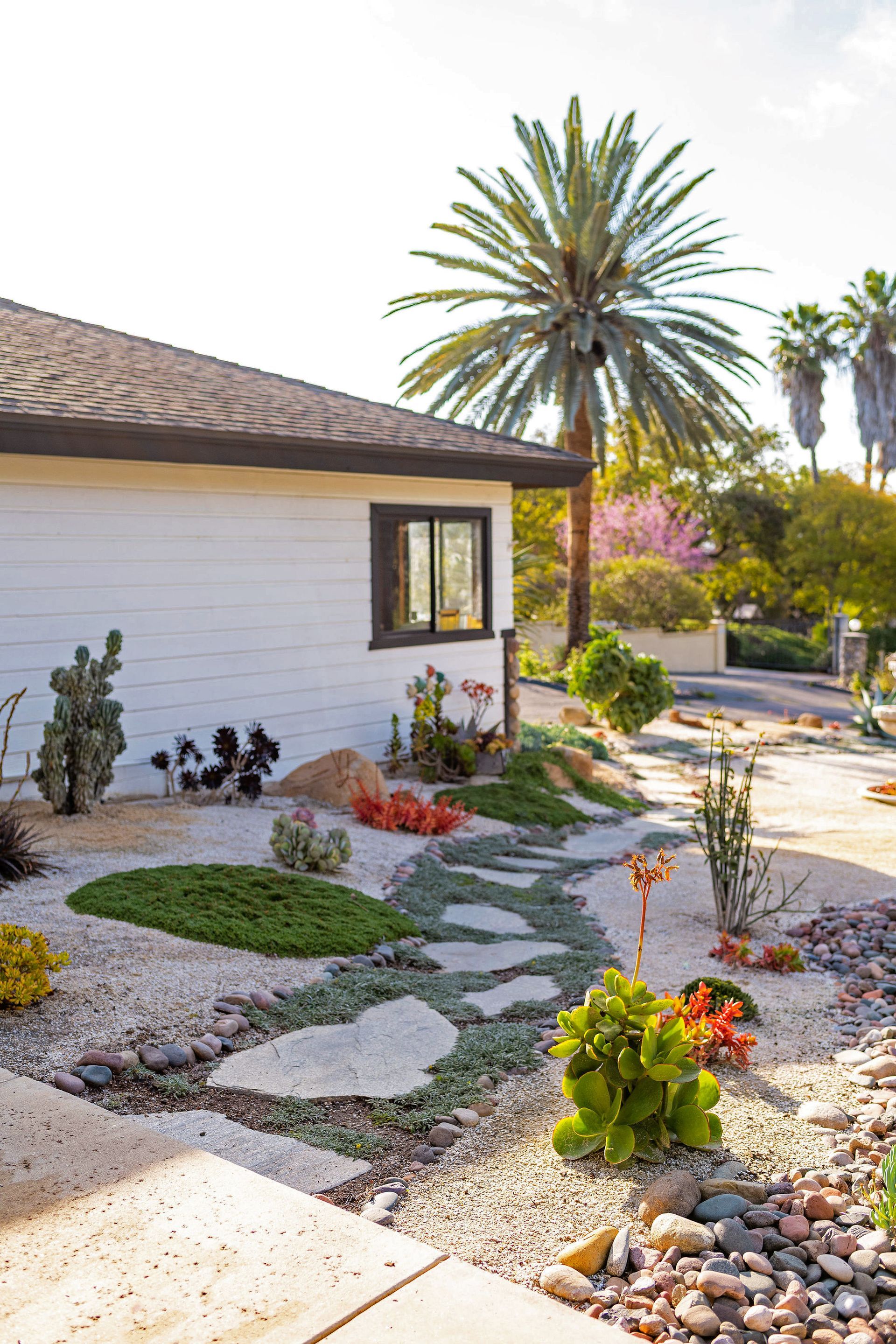 Backyard Landscaping Ideas - San Diego - Drab to Fab
