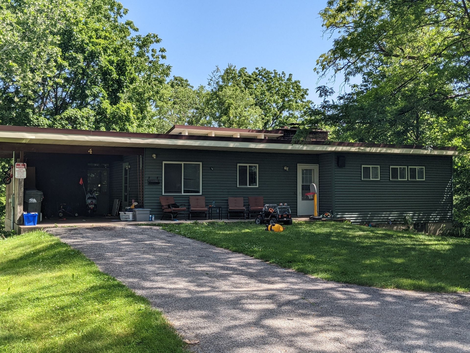 4 Oak Pk Ct.