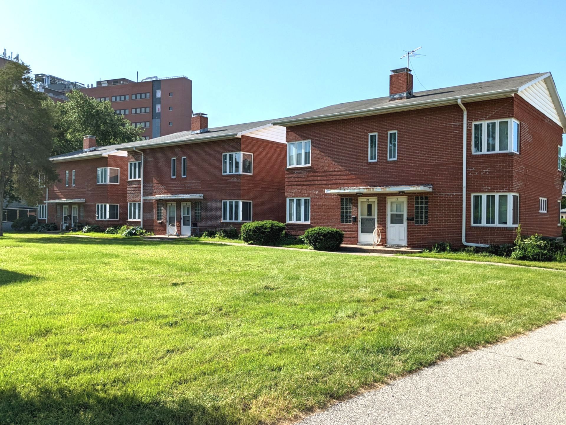 Wolf Ave Ct