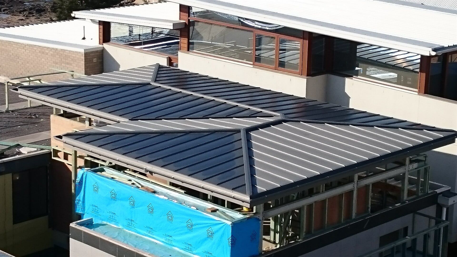 Elzinc Black in Double Standing Seam System