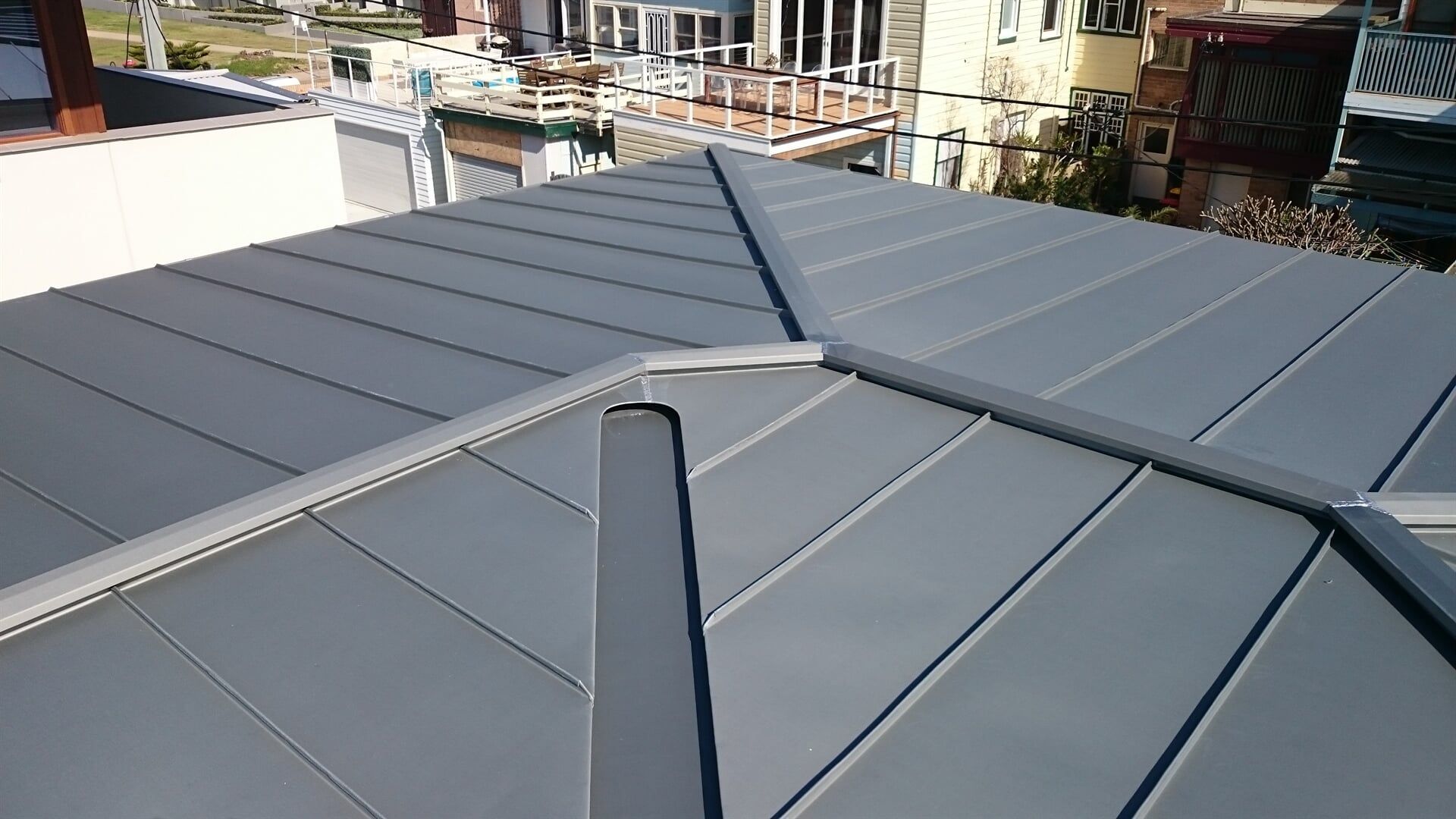 Dbl standing seam with tapered panels - Metal Craft in Noosaville, QLD