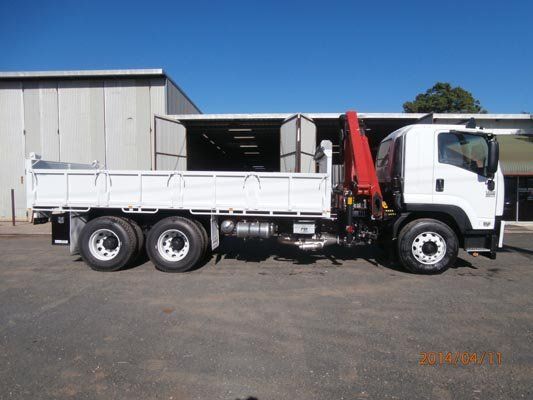 white six wheel truck