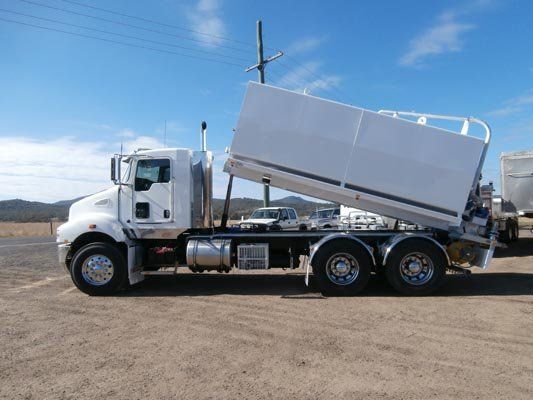dump truck