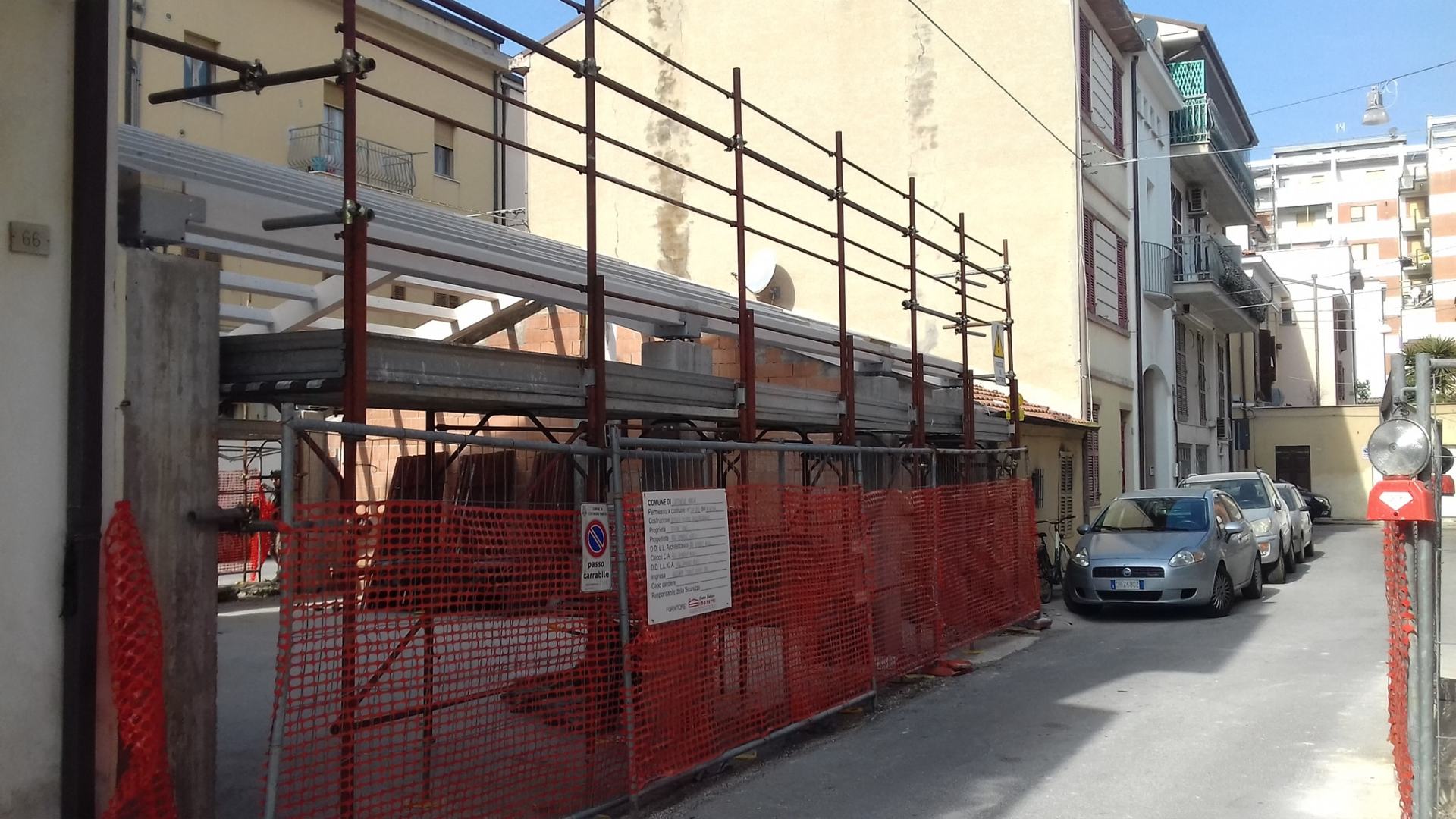 Cantiere in una via cittadina