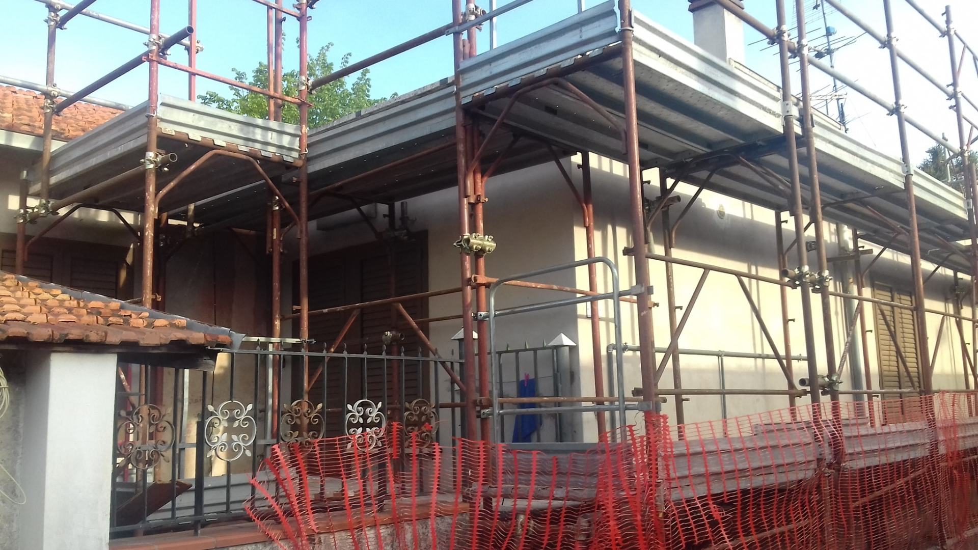 Ponteggio fisso per lavori edili