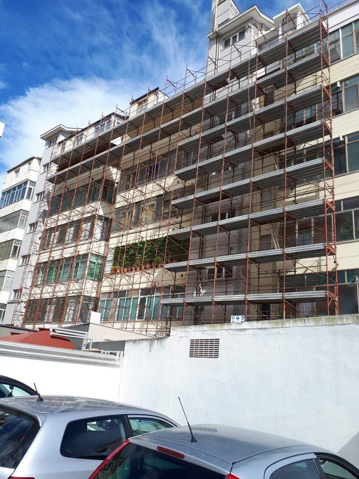 Rifacimento della facciata di un condominio