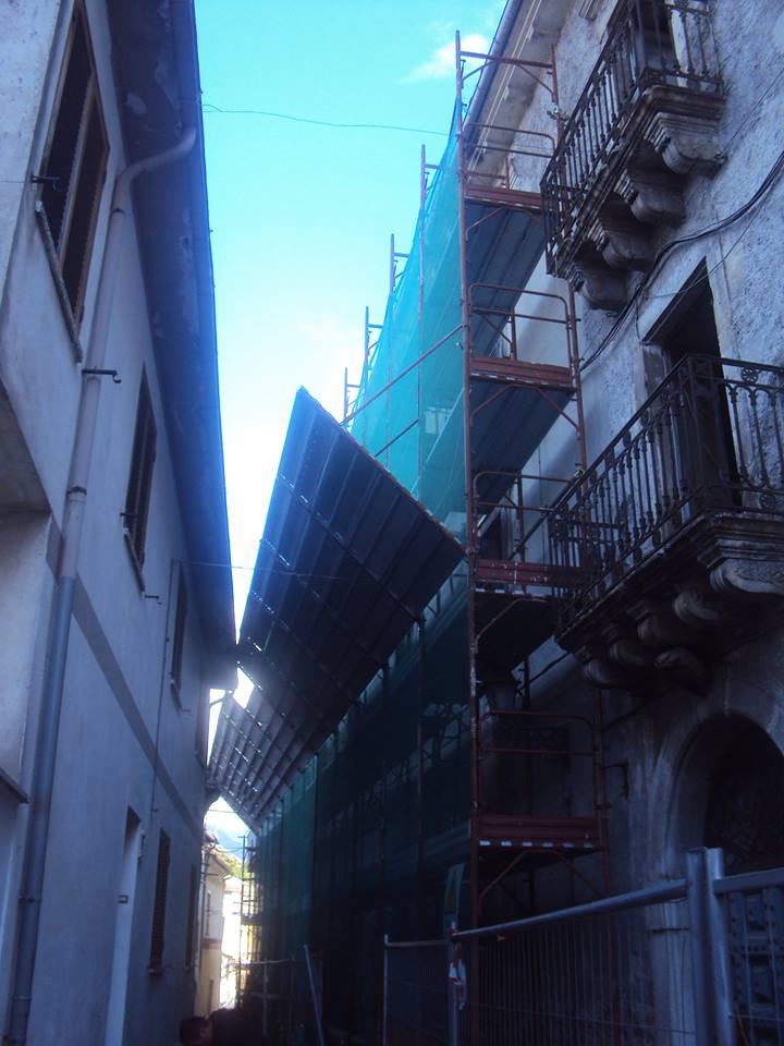 Impalcatura con sistemi di prevenzione infortuni