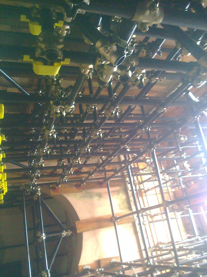 Elementi tubolari per impalcature