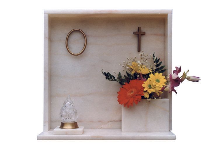 lapide in marmo per ossario